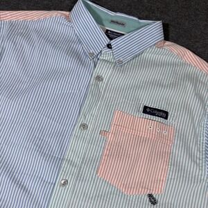 Columbia PFG Short Sleeve Fishing Shirt Mens Size M Colorblock Seersucker Beach